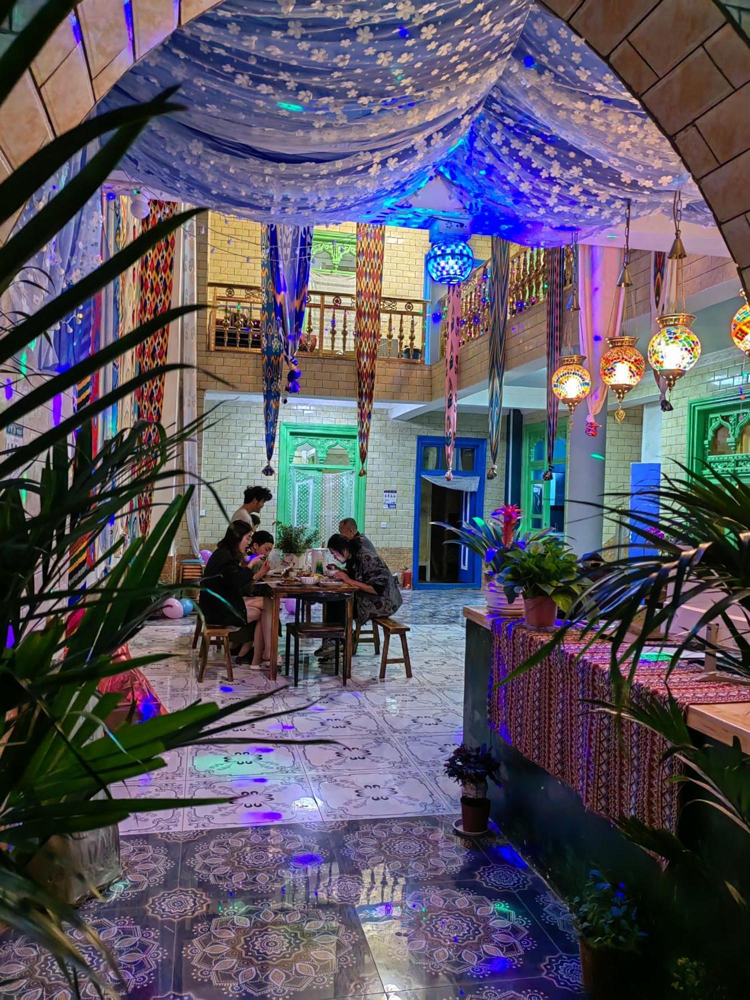 喀什市故人归青年旅店 Экстерьер фото
